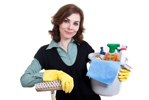 Carpet cleaner managing wet floor and furniture with care